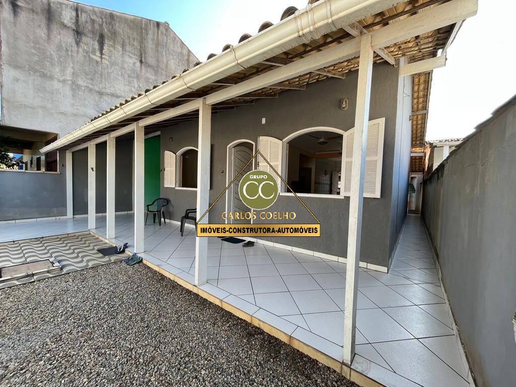 Linda casa em Unamar!!