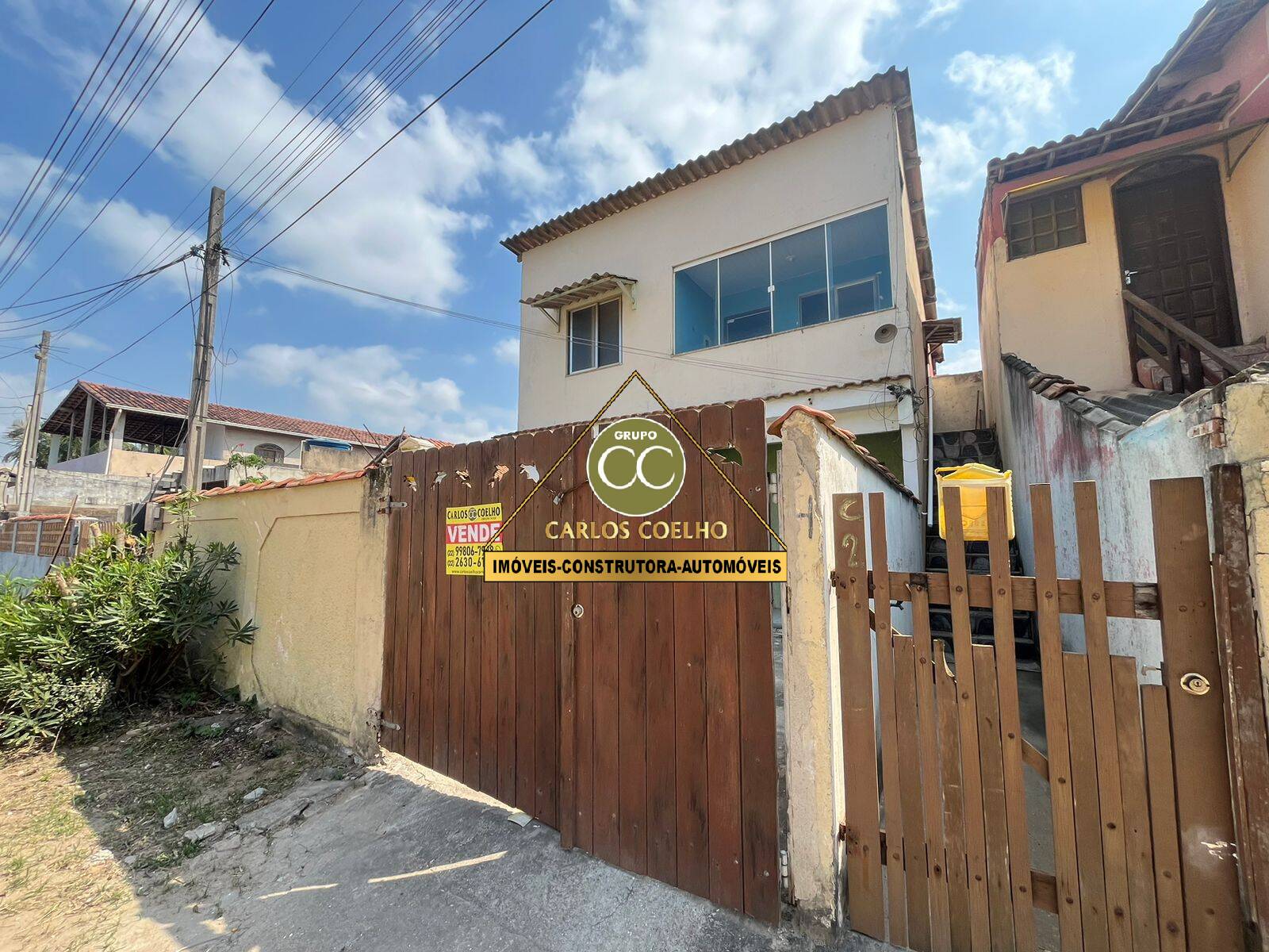 Duas lindas casas pelo preço de uma !!