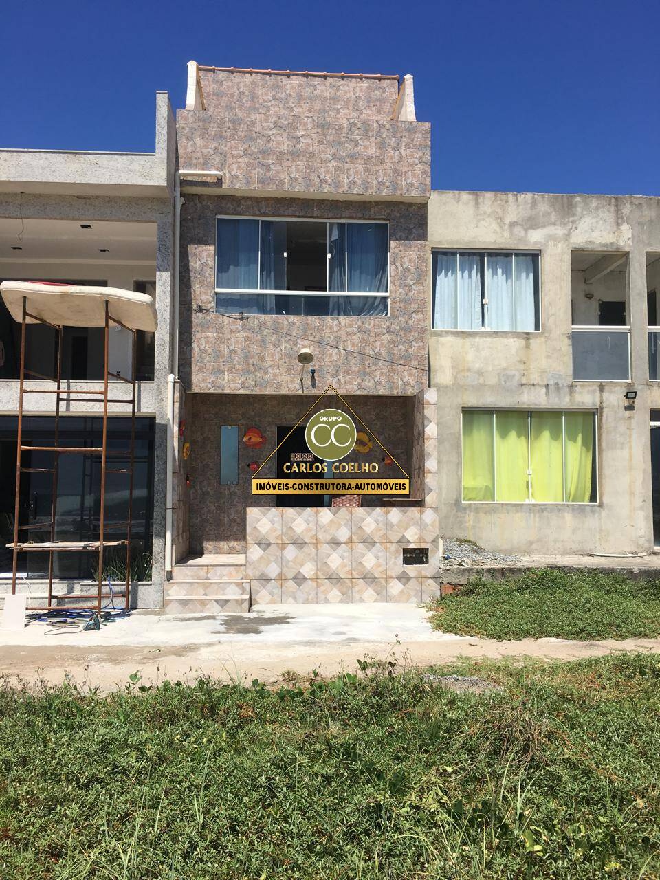 Triplex pé na areia !!