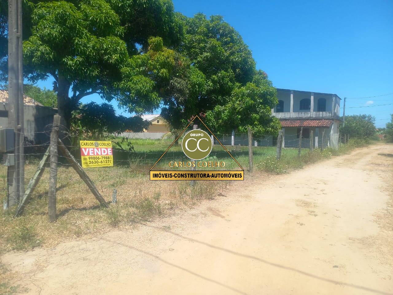 Chácara à venda com 4 quartos, 1370m² - Foto 1