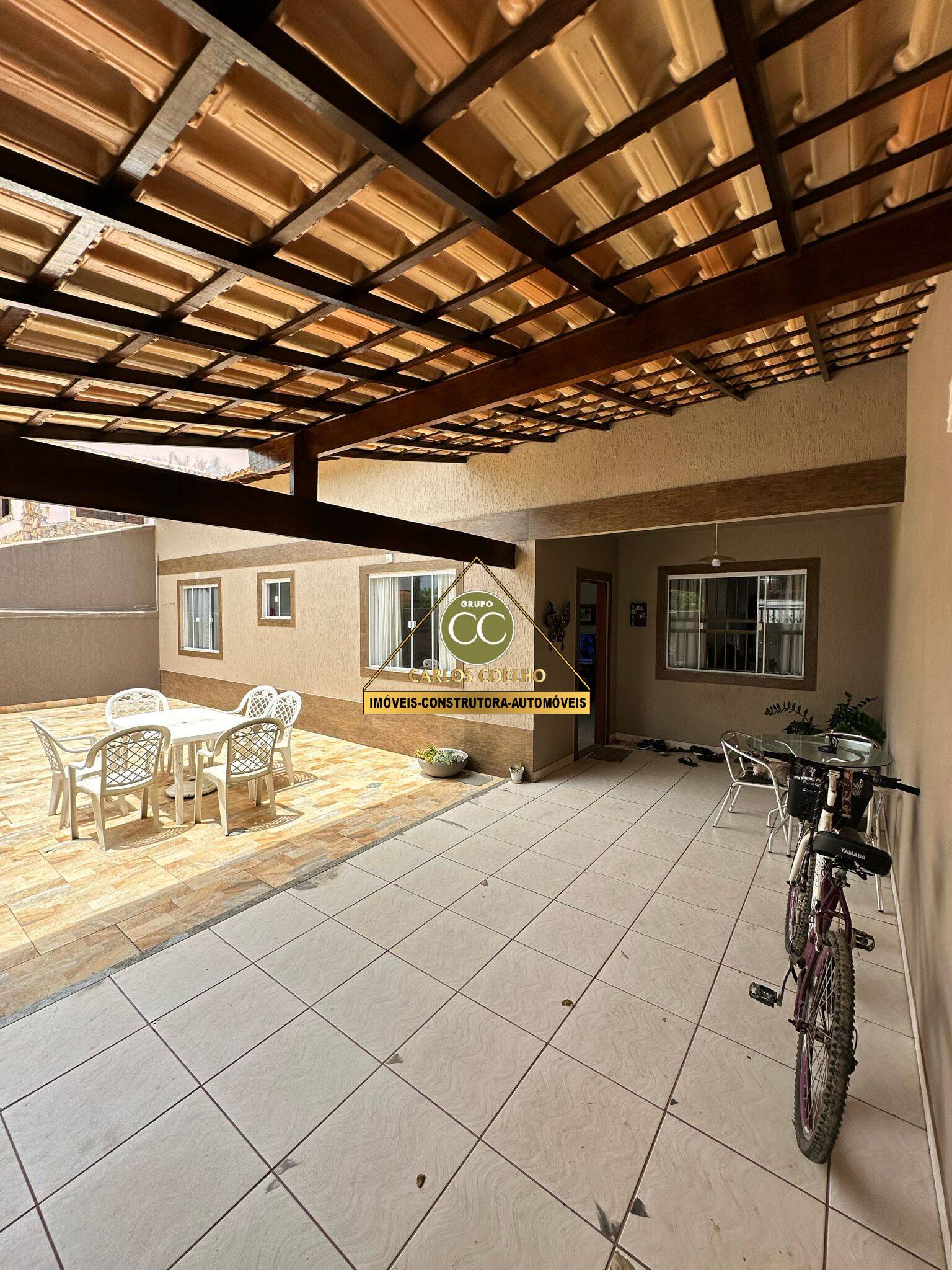 Linda casa em condomínio na praia!!