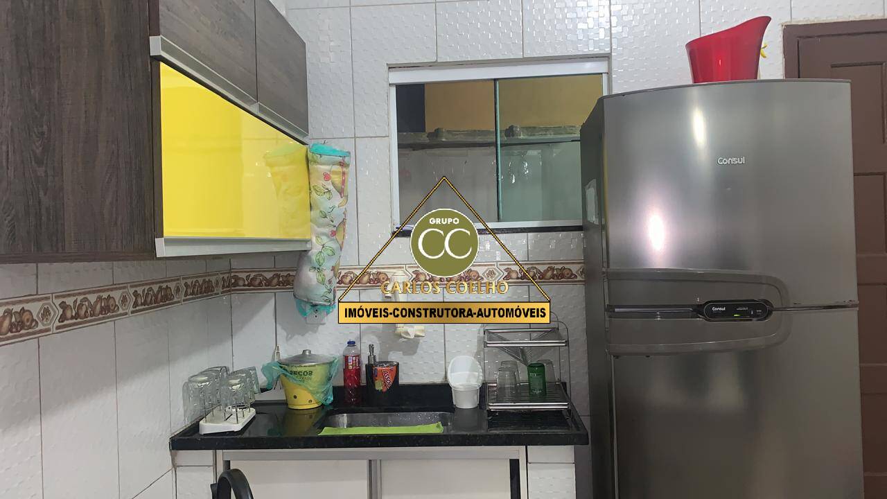 Casa à venda com 2 quartos, 52m² - Foto 3